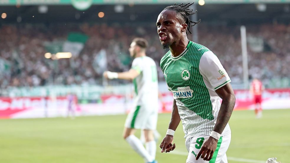 Noel Futkeu zeigt, warum er Torschützenkönig der 2. Bundesliga ist. Foto: Daniel Karmann