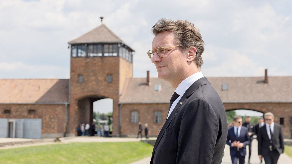 Dass Wüst auf international schwierigem Parkett bestehen kann, zeigte er vergangene Woche bei seiner Reise nach Schlesien und seinem ersten Besuch im ehemaligen deutschen Vernichtungslager Auschwitz-Birkenau. (Archivbild) Foto: Rolf Vennenbernd