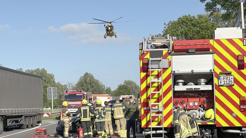 Die B 210 in Jever musste gesperrt werden. Foto: Susanne Ullrich