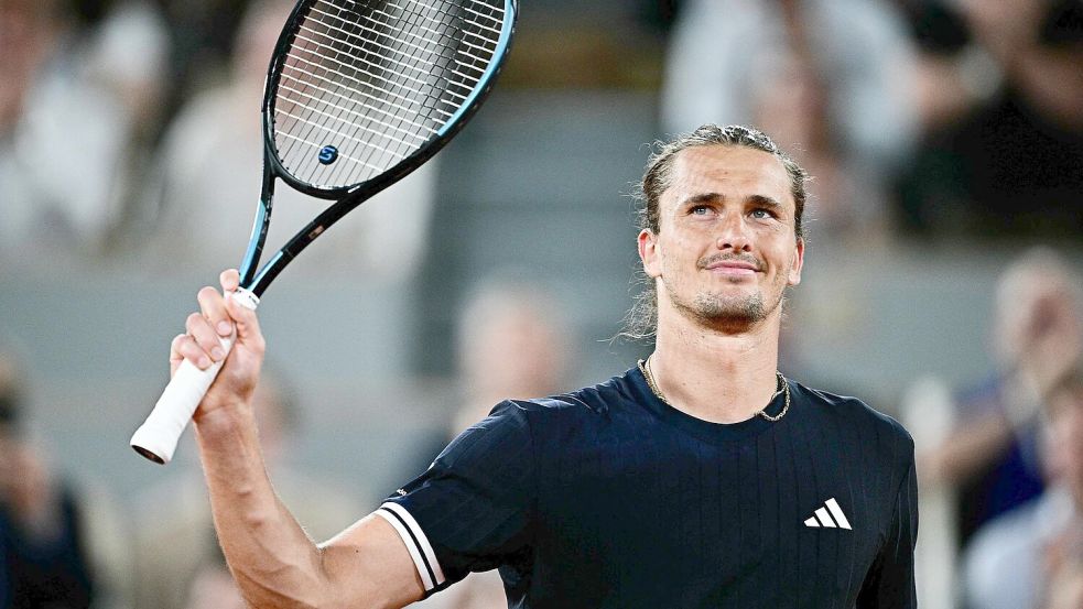 Jubelt über den Drittrunden-Einzug bei den French Open: Alexander Zverev. Foto: Julien De Rosa/AFP/dpa