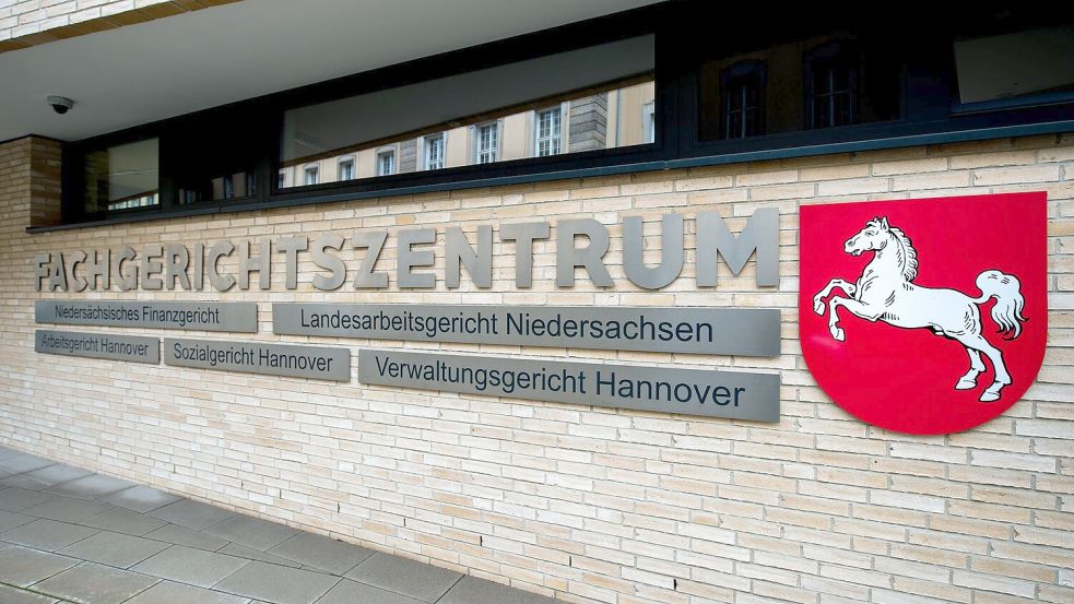 Das Landesarbeitsgericht musste entscheiden, ob VW zwei Managern Schadenersatz und Schmerzensgeld zahlen muss. (Archivbild) Foto: Hauke-Christian Dittrich