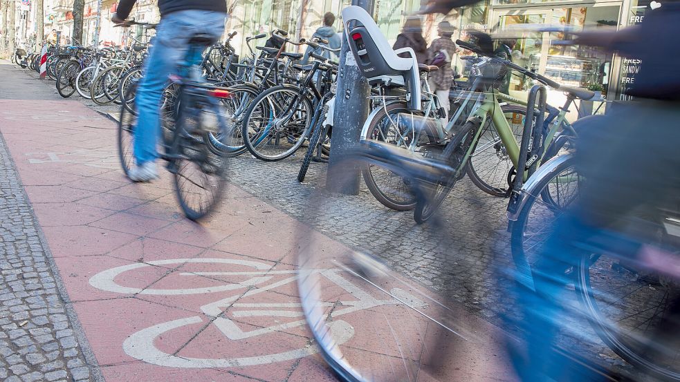 Radverkehr als Teil der Verkehrswende: Sollte es ein Tempolimit für Radfahrer geben? Foto: IMAGO/Joerg Carstensen