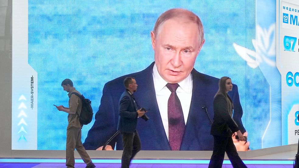 Kremlchef Wladimir Putin weist westliche Warnungen vor einem baldigen Überfall Moskaus auf ein Nato-Land als Unsinn zurück. Foto: Dmitri Lovetsky