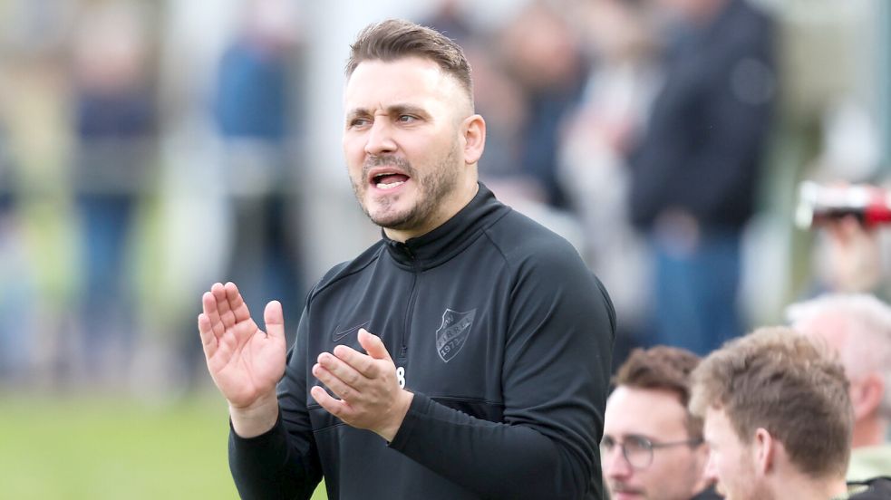 Trainer Claudio Casto verhandelte mit dem SV Wilhelmshaven über eine mögliche Zusammenarbeit. Foto: Doden/Emden