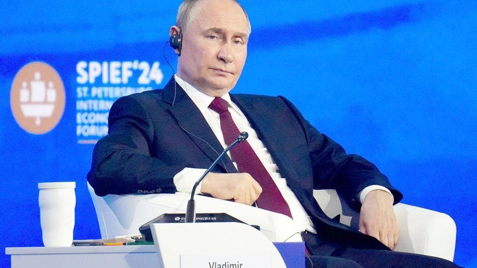 Die Ukraine begehe derzeit „terroristische Verbrechen“, findet Kreml-Chef Wladimir Putin. (Archivbild) Foto: Alexander Zholobov/Pool Sputnik