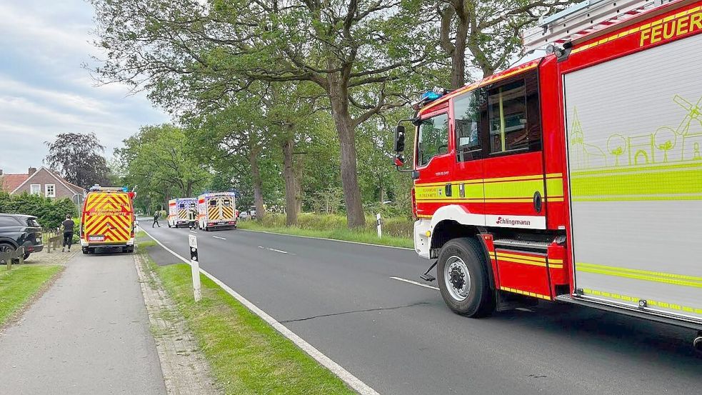 Die Feuerwehr Uplengen-Mitte ist am Montagabend zu einem Unfall in Jübberde ausgerückt. Foto: Feuerwehr