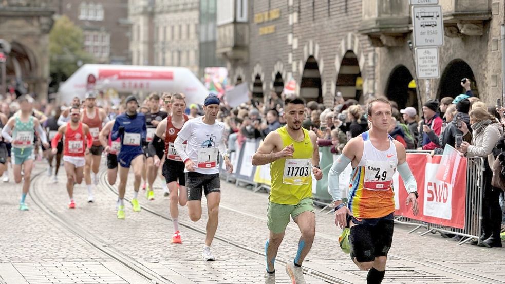 Der Marathon in Bremen startet am Rathaus. Foto: Dirk Hellmers