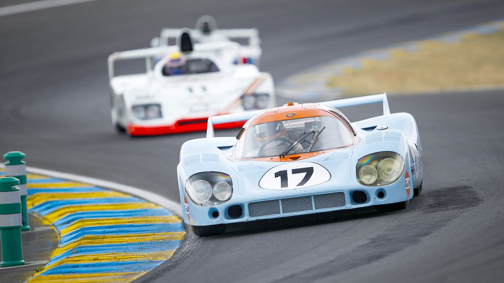 Ein Klassiker des 24-Stunden-Rennens: der Porsche 917LH im Museum ist noch fahrbereit. Foto: imago/PanoramiC