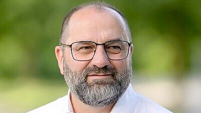 Der Friesoyther Bürgermeister Sven Stratmann bewirbt sich bei der Kommunalwahl im September als einer von vier Kandidaten um den Posten des Bürgermeisters im Saterland. Am Donnerstagabend, 11. Juni, stellt er sich in Ramsloh interessierten Saterländerinnen und Saterländern vor. Foto: privat