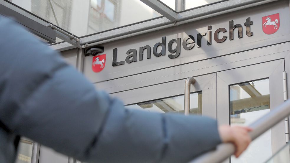 Der Wiesmoorer Ex-Bürgermeisterkandidat Christian Rademacher-Jelten legte Berufung gegen ein Urteil ein. Deshalb begann ein Verfahren vor dem Landgericht Aurich. Foto: Romuald Banik