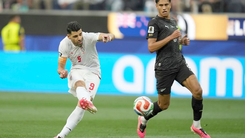 Kapitän Taremi hatte nach dem Spiel zwei Botschaften, die ihm wichtig waren. Foto: Andre Penner