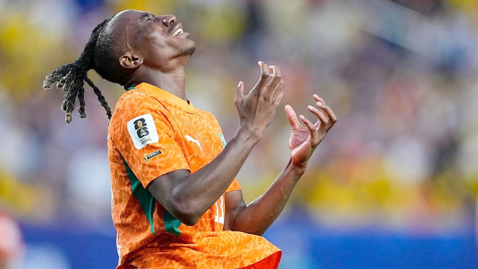 Der Bundesliga-Star im Team der Elfenbeinküste, den es zu stoppen gibt: Yan Diomande. Foto: Petr David Josek