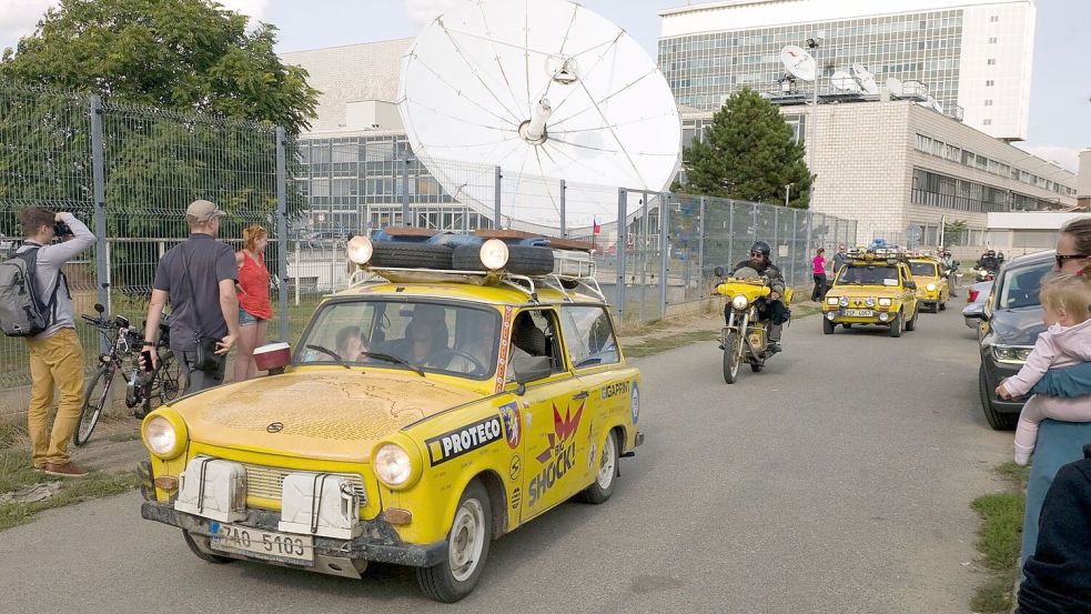 Die öffentlich-rechtlichen Radio- und Fernsehanstalten sollen künftig direkt aus dem staatlichen Haushalt finanziert werden. Kritiker sehen darin einen „Frontalangriff“ auf deren Unabhängigkeit von politischer Beeinflussung. (Archivfoto) Foto: Michael Heitmann/dpa
