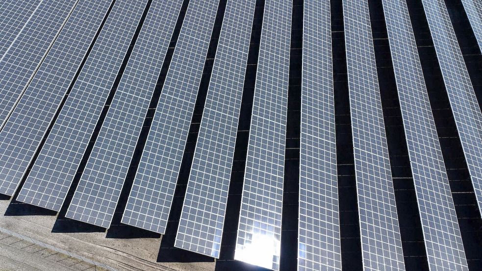 Der Ausbau von Solar- und Speichertechnologien sollte laut Verband konsequent fortgesetzt werden. Foto: Christian Charisius