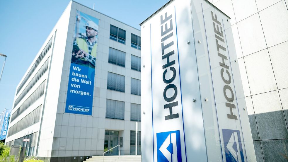 Ab Montag ist der Essener Baukonzern Hochtief im Aktien-Leitindex Dax, in dem die 40 größten börsennotierten Unternehmen Deutschlands vertreten sind. Foto: Fabian Strauch