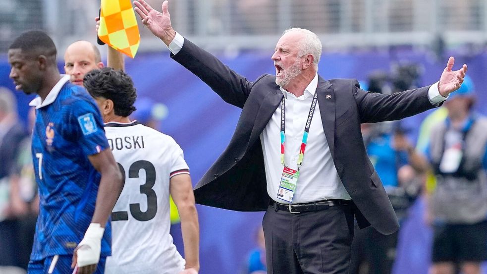 Graham Arnold trainiert den Irak seit Mai 2025. Foto: Petr David Josek