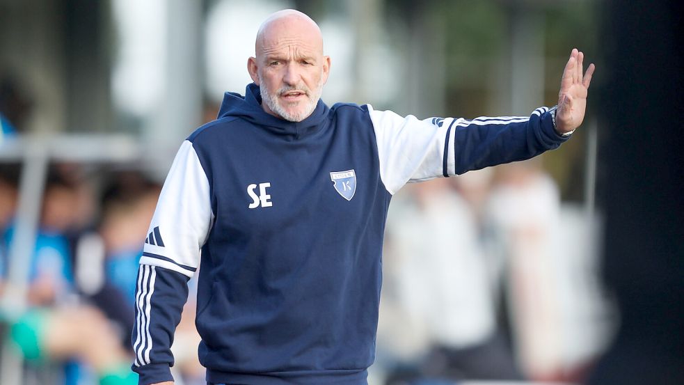 Stefan Emmerling in zwei Amtszeiten neun Jahre lang Trainer von Kickers Emden, zuletzt von 2019 bis 2026. Foto: Jens Doden/ Emden