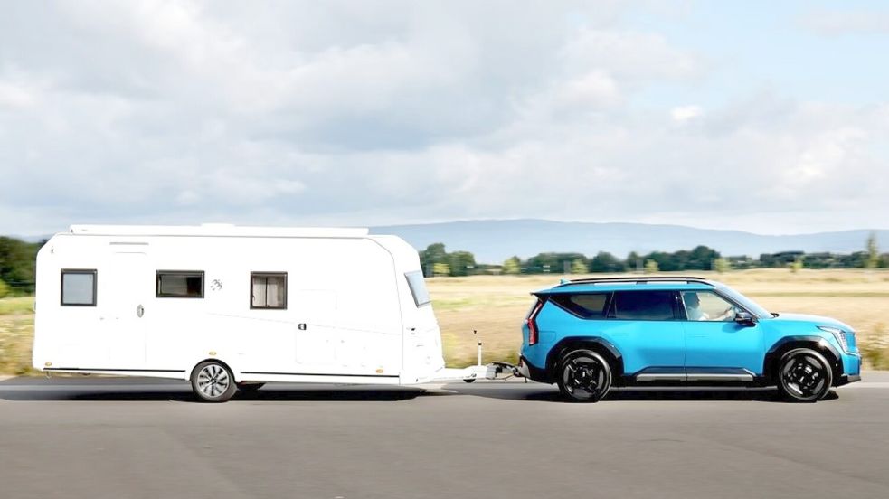 Die Reichweite eines E-Autos sinkt im Hängerbetrieb. Neben dem Gewicht ist die Aerodynamik entscheidend. Foto: Automobil-Club Verkehr/obs