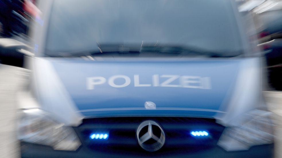 Die Polizei wurde zu einem verdächtigen Gegenstand am Norder Bahnhof gerufen. Symbolfoto: Archiv