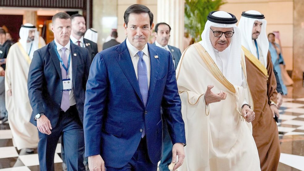 Rubio mit dem bahrainischen Außenminister al-Sajani. Foto: Eric Lee