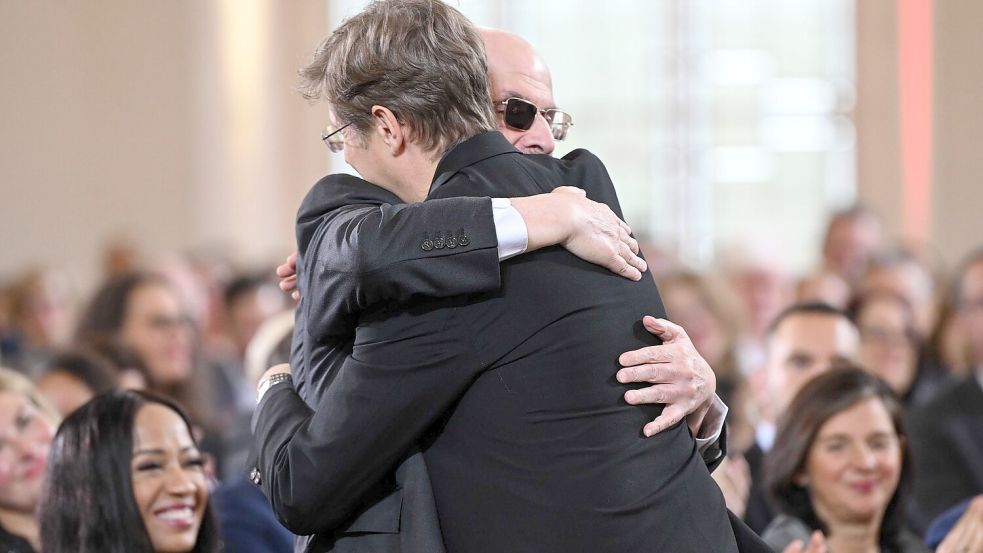 Salman Rushdie bekam den Friedenspreis des Deutschen Buchhandels 2023. (Archivbild) Foto: Arne Dedert
