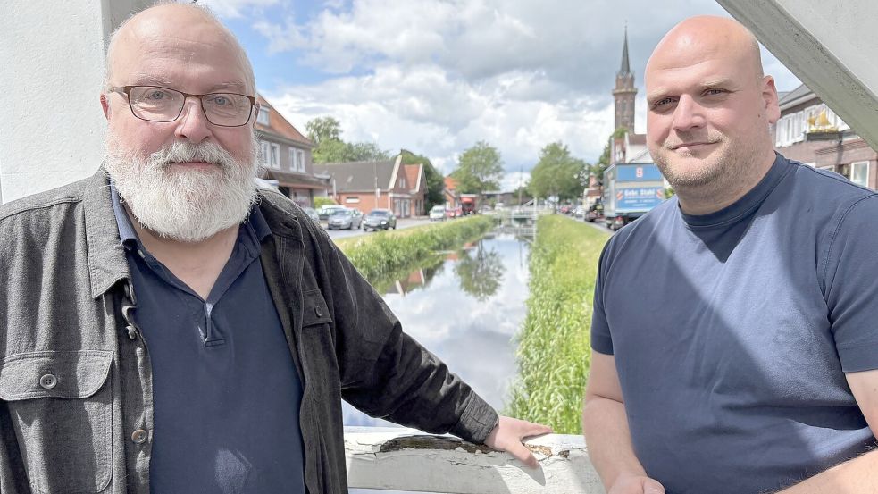 Dr. Burkhard Wallesch (links) und Tim Lauterbach erläuterten ihre Kritik an der Gesundheitsreform, die zu Lasten der Kassenpatienten gehe. Foto: Marion Janßen
