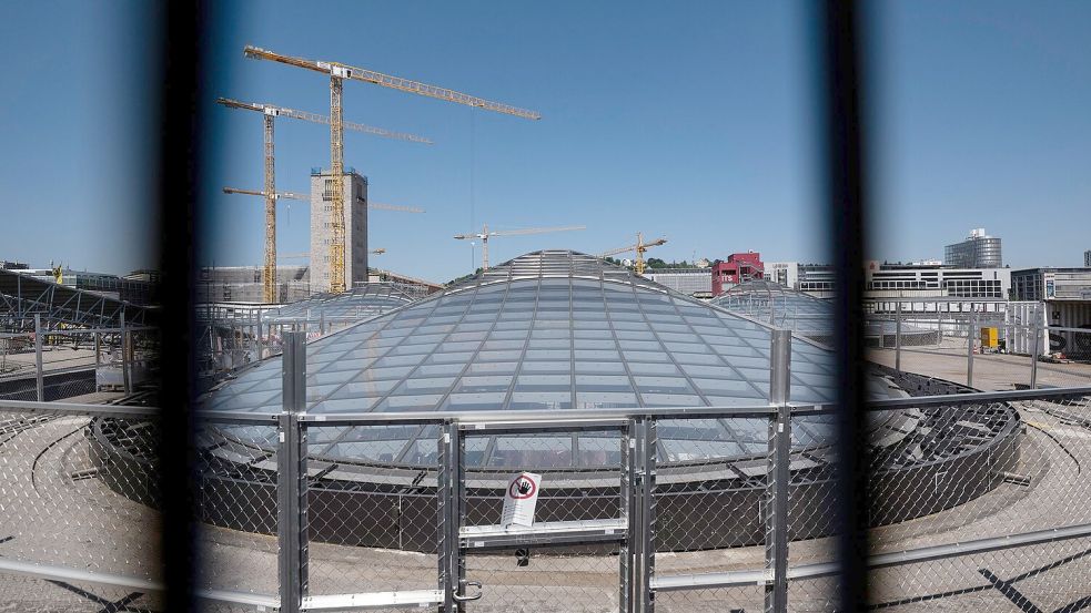 Wird nicht nur später fertig, sondern auch teurer: der neue Stuttgarter Hauptbahnhof. Foto: Marijan Murat