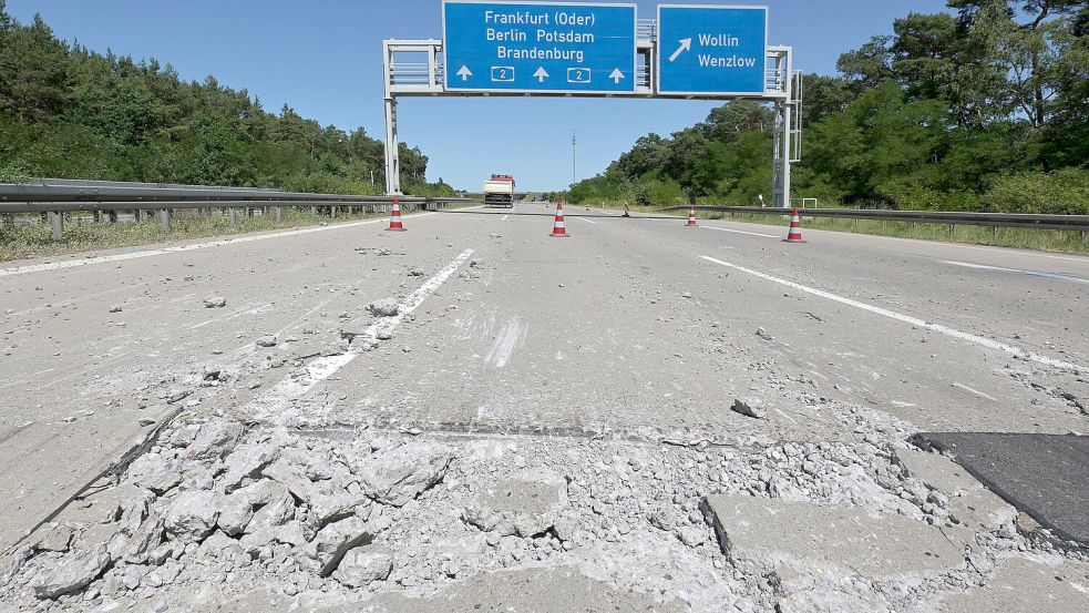 Hitzeschäden sorgen auf mehreren Autobahnen derzeit für Sperrungen und Tempolimits. Foto: Michael Bahlo