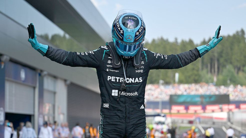 George Russell feiert seinen Sieg in Österreich. Foto: Denes Erdos