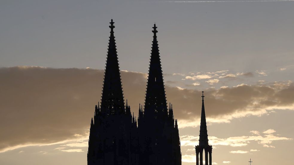 Die Tage mit kostenlosem Zugang zum Kölner Dom sind für Touristen gezählt. (Archivbild) Foto: Rolf Vennenbernd/dpa
