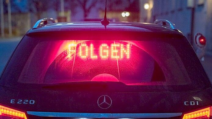 Der Fahrer des Golfs kam den Anhaltesignalen der Streifenpolizisten nicht nach. Symbolfoto: Bundespolizei