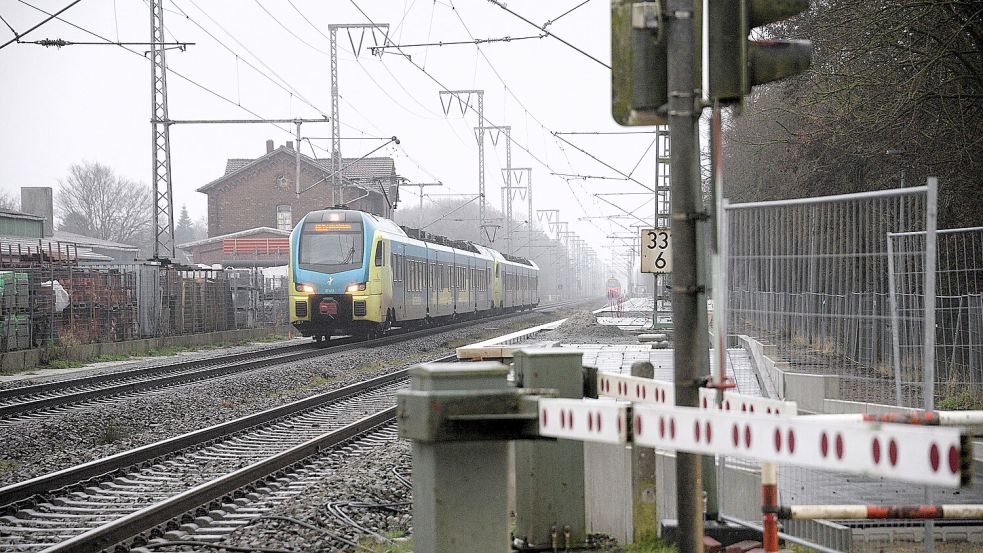 Die Westfalenbahn teilt mit, dass wegen Bauarbeiten Züge der Linie RE 15 ausfallen. Symbolfoto: Karin Lüppen