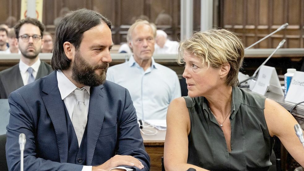 Die Angeklagte Christina Block und ihr Anwalt Ingo Bott am 60. Prozesstag. Foto: Markus Scholz