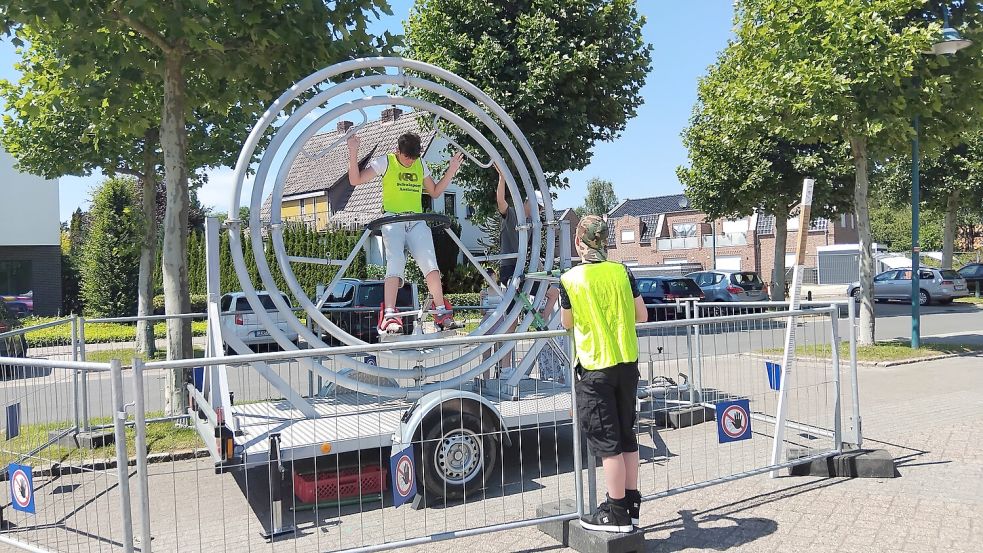 Die Besucher konnten auch die Eventgeräte des Landkreises testen. Foto: Clarissa Scherzer