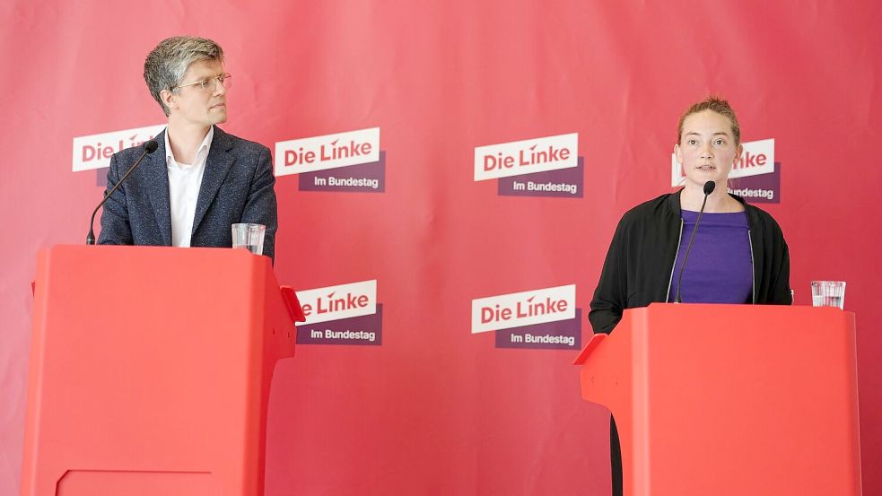 Linke-Politikerin Violetta Bock und Rechtsanwalt Johannes Franke in Berlin. Hat die Linke vor Gericht Erfolg? Foto: Kay Nietfeld/dpa