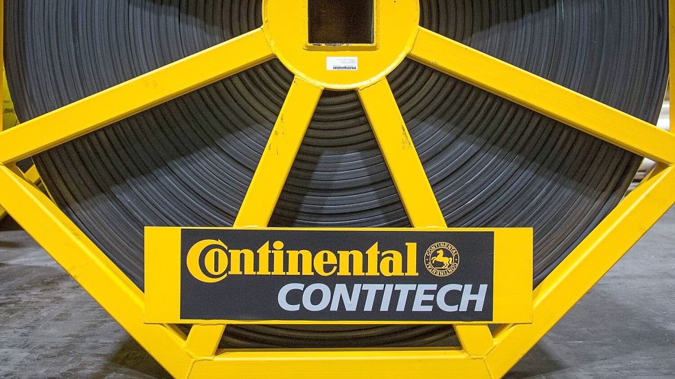 Continental verkauft seine Kunststofftechnik-Tochter Contitech - Gewerkschaft und Betriebsrat fordern vom Käufer Zusagen ein. (Archivbild) Foto: Ole Spata