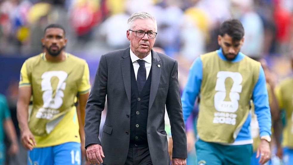 Trainer beim frühesten WM-Aus Brasiliens seit 36 Jahren: Carlo Ancelotti. Foto: Tom Weller/dpa