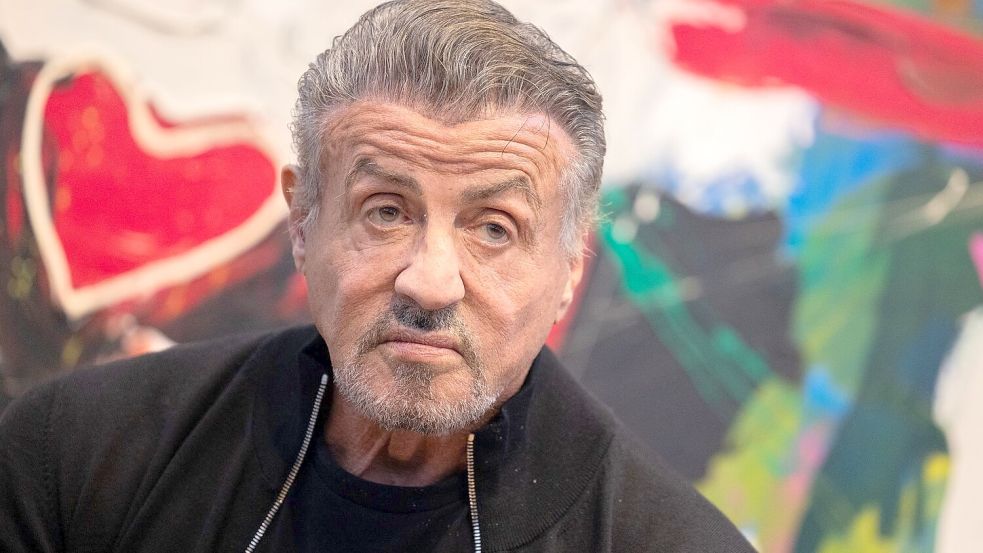 Sylvester Stallone bringt mit 80 Jahren seine Memoiren heraus. (Archivbild) Foto: Rolf Vennenbernd