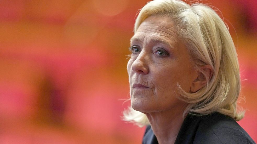 Von der Gerichtsentscheidung hängt ab, ob Marine Le Pen bei der Präsidentschaftswahl im kommenden Jahr kandidiert oder nicht. (Archivbild) Foto: Thibault Camus/AP/dpa