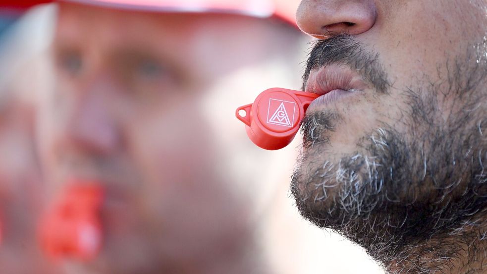 Die IG Metall hat einen „heißen Sommer“ angekündigt. (Archivbild) Foto: Bernd Weißbrod
