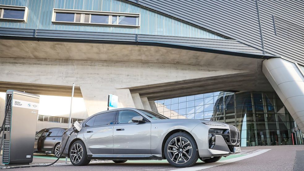 BMWs Elektroauto-Neuzulassungen haben in Deutschland kräftig angezogen. (Archivbild) Foto: Jan Woitas