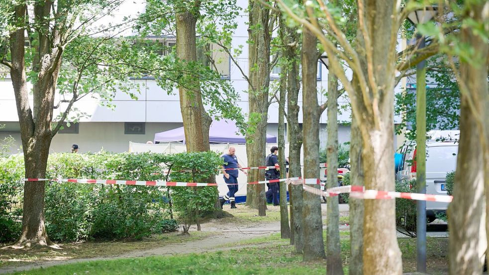Der Fundort wurde weiträumig abgesperrt. Foto: Annette Riedl