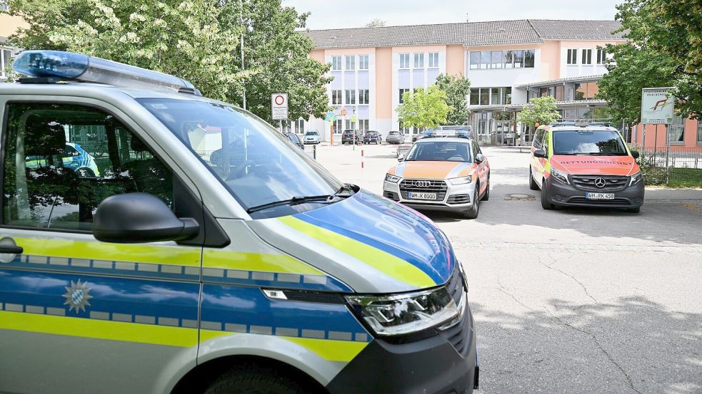 Die Polizei nahm nach eigenen Angaben den mutmaßlichen Täter fest. Foto: Lennart Preiss/dpa