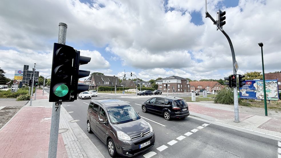 Eine neue Ampelanlage regelt auf der Kreuzung Ostertorstraße/Schützenstraße jetzt den Verkehr. Foto: Klaus Ortgies