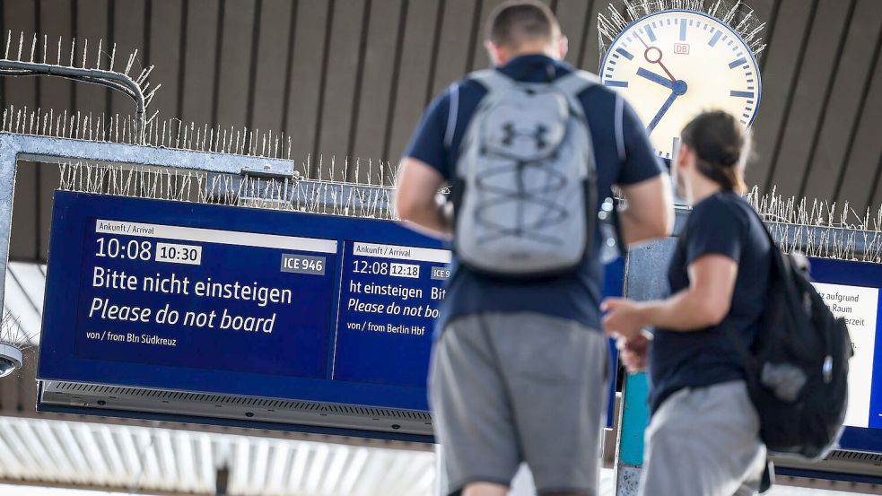 Es ist unklar, wann die Strecke wieder freigegeben wird. Foto: Christoph Reichwein