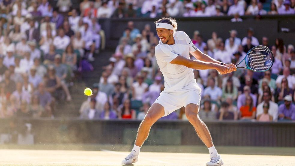 Spielt jetzt deutlich offensiver: Alexander Zverev. Foto: Frank Molter