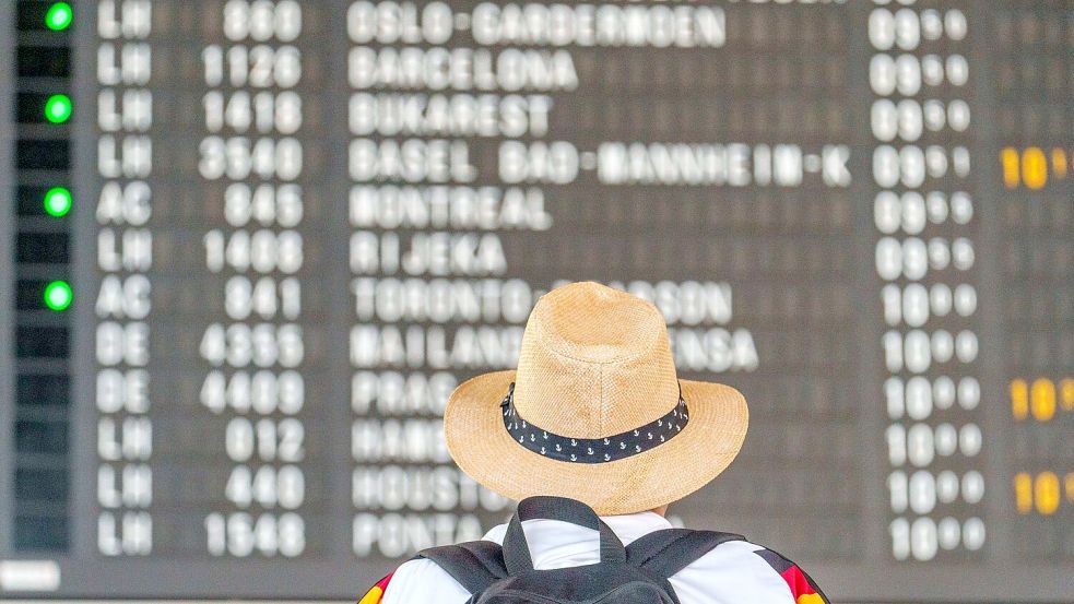 Die Auswahl an Flügen wird kleiner. Foto: Andreas Arnold