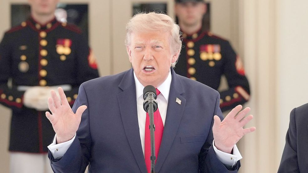 Die USA wollen den Iran weiter angreifen - das macht Trump klar. Foto: Alex Brandon