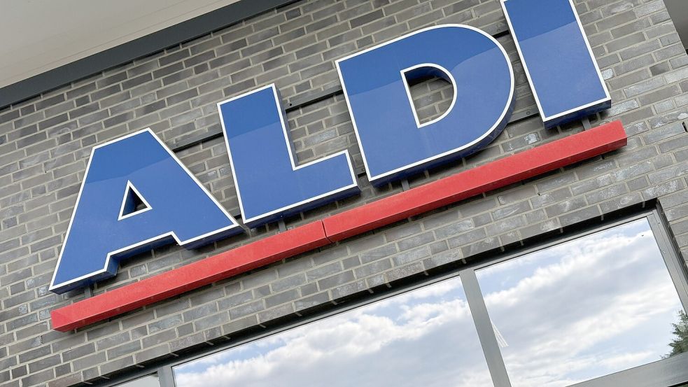 Retro-Woche bei Aldi Nord: Der Discounter weckt mit 90er-Jahre-Eistee nostalgische Gefühle. Foto: IMAGO / mix1