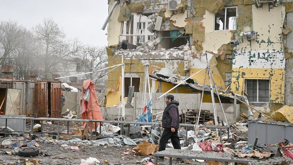 Im russischen Angriffskrieg gegen die Ukraine setzen beide Kriegsparteien Drohnen ein. (Archivfoto) Foto: Michael Shtekel/AP/dpa